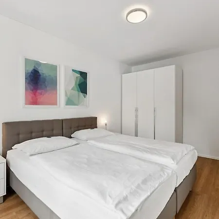 Apartment Messe 3 Schlafzimmer Parkplatz *