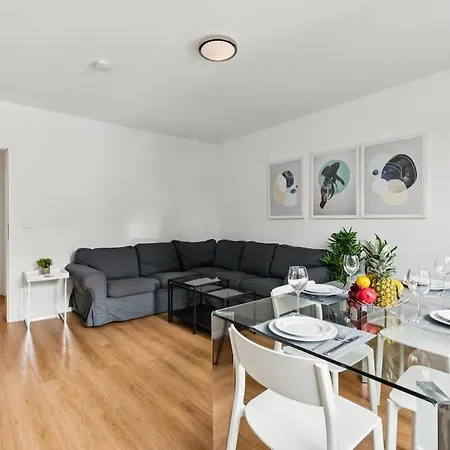Messe 3 Schlafzimmer Parkplatz * Essen