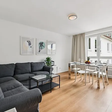 Messe 3 Schlafzimmer Parkplatz